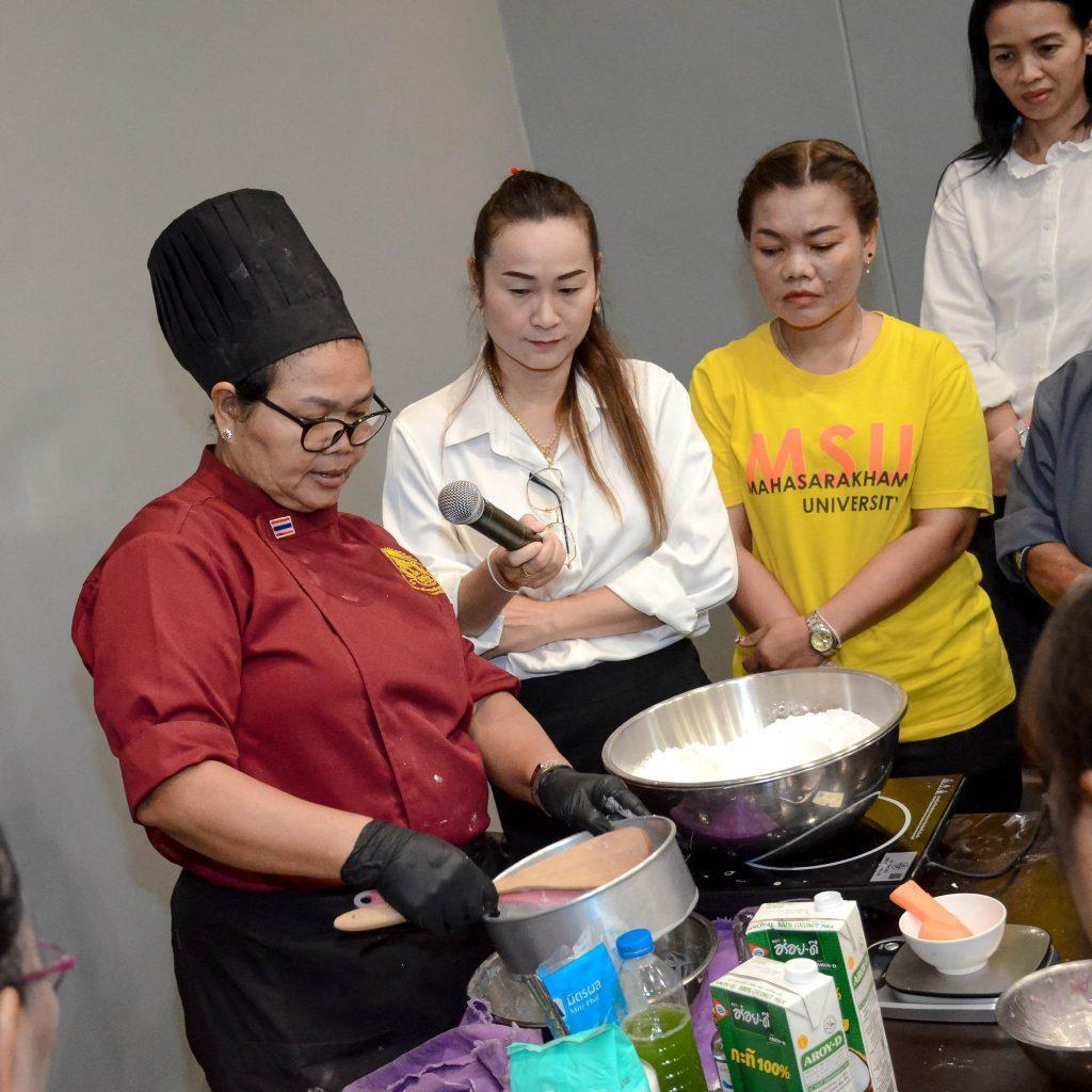 โครงการแม่บ้านสดใสบรรยากาศภายในหน่วยงานสดชื่น  มหาวิทยาลัยมหาสารคาม